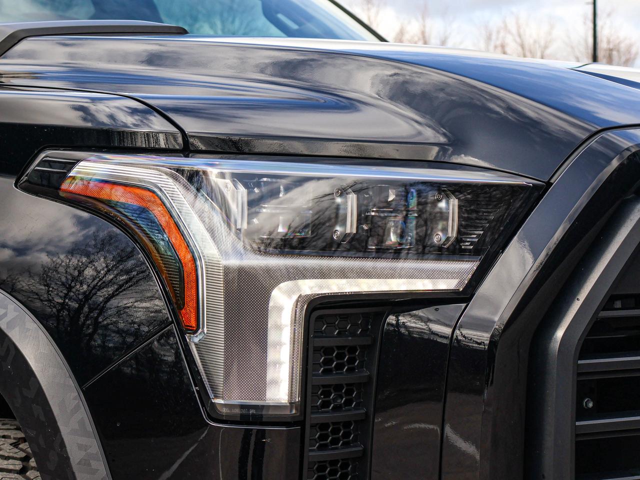 2024 Toyota Tundra LIMITED HYBRID Photo