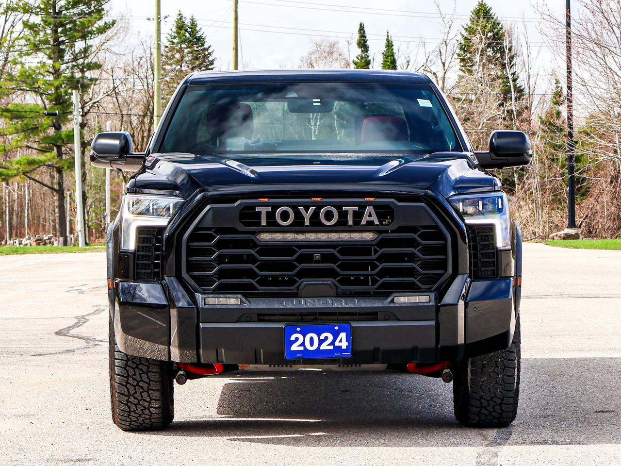 2024 Toyota Tundra LIMITED HYBRID Photo
