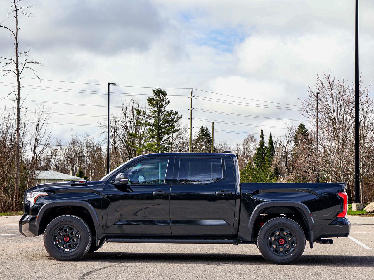 2024 Toyota Tundra LIMITED HYBRID Photo