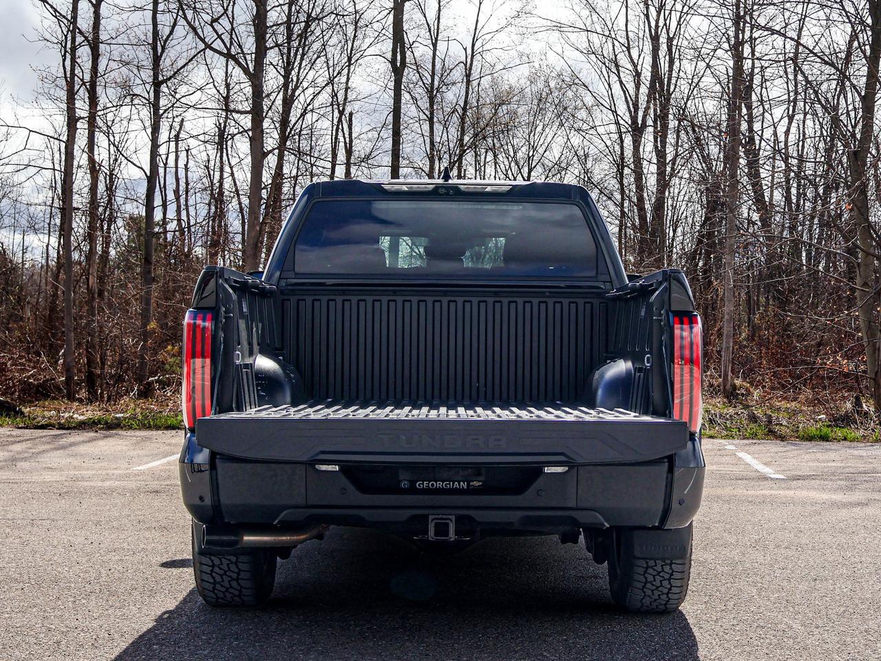 2024 Toyota Tundra LIMITED HYBRID Photo