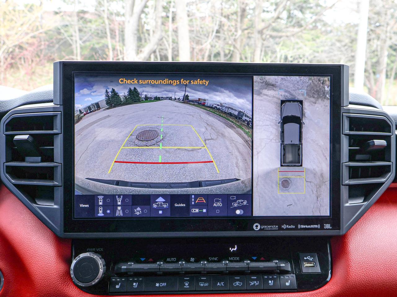 2024 Toyota Tundra LIMITED HYBRID Photo