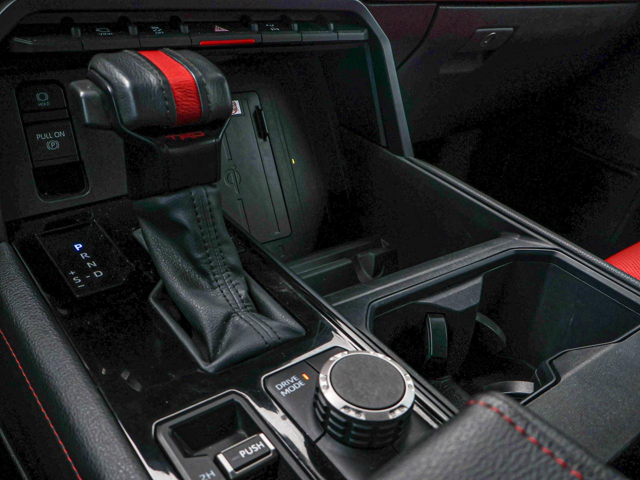 2024 Toyota Tundra LIMITED HYBRID Photo