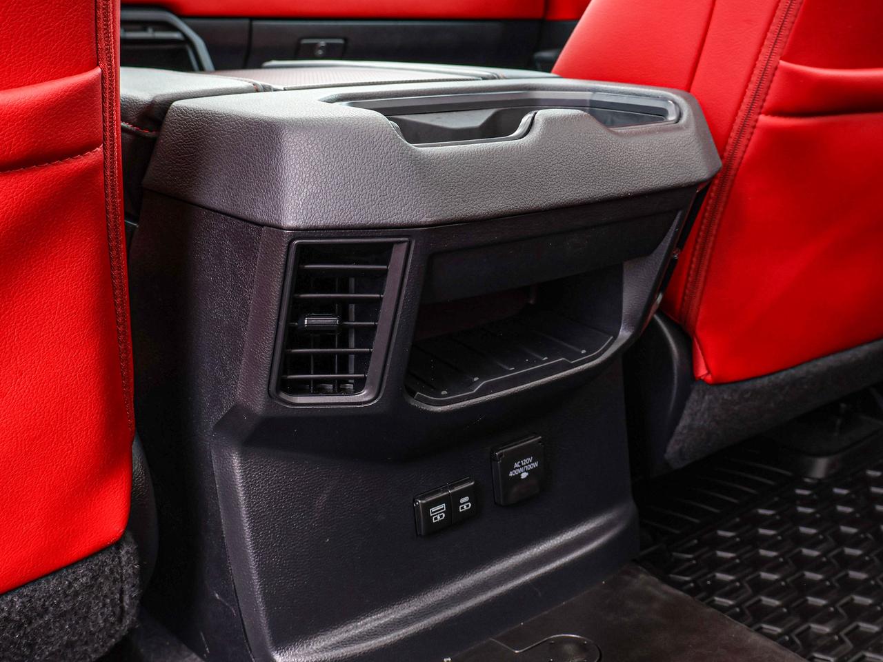 2024 Toyota Tundra LIMITED HYBRID Photo
