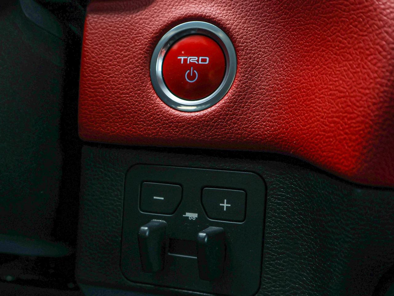 2024 Toyota Tundra LIMITED HYBRID Photo