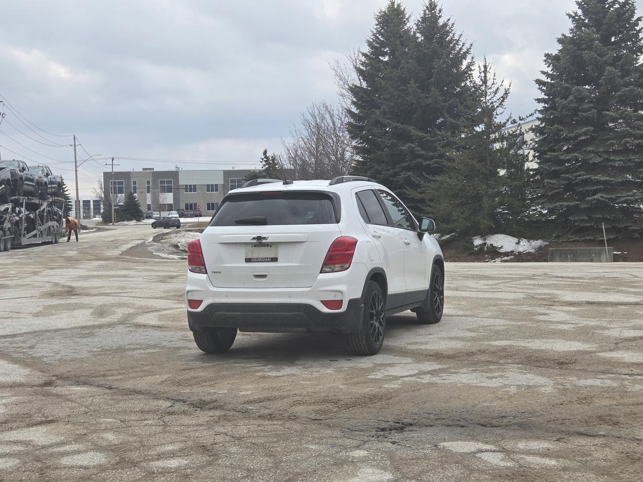 2021 Chevrolet Trax LT Photo