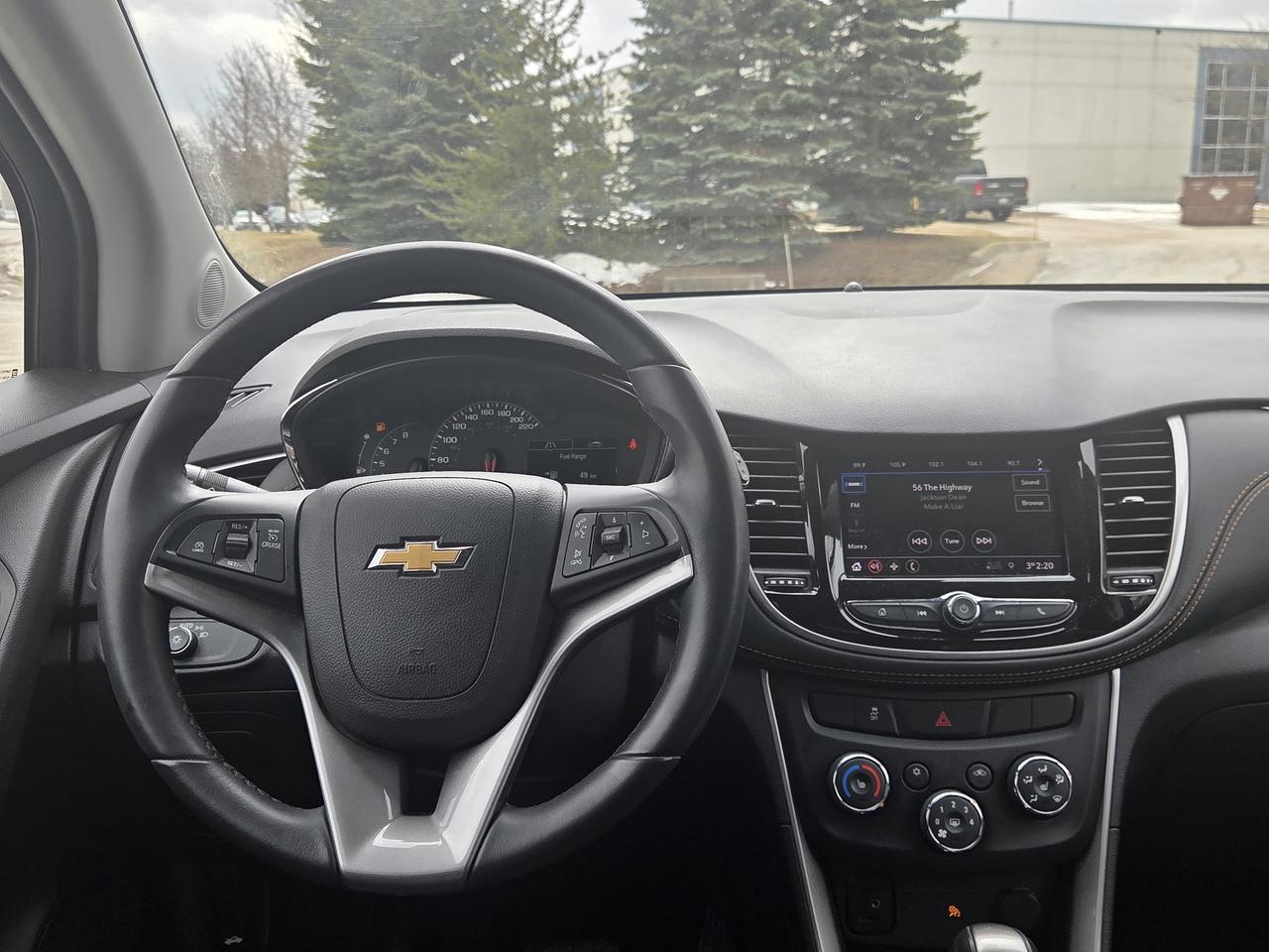 2021 Chevrolet Trax LT Photo