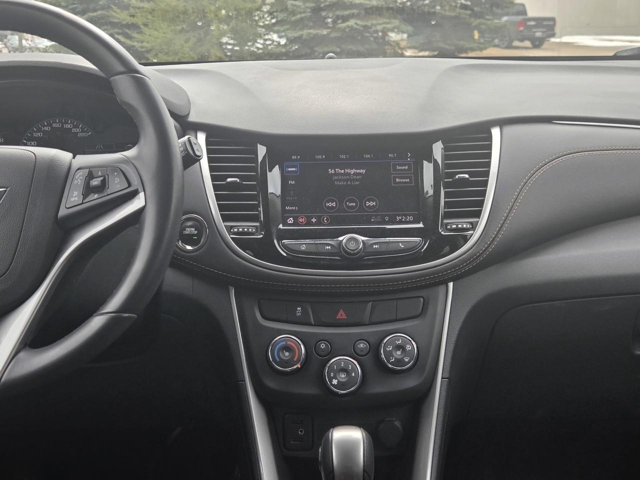 2021 Chevrolet Trax LT Photo