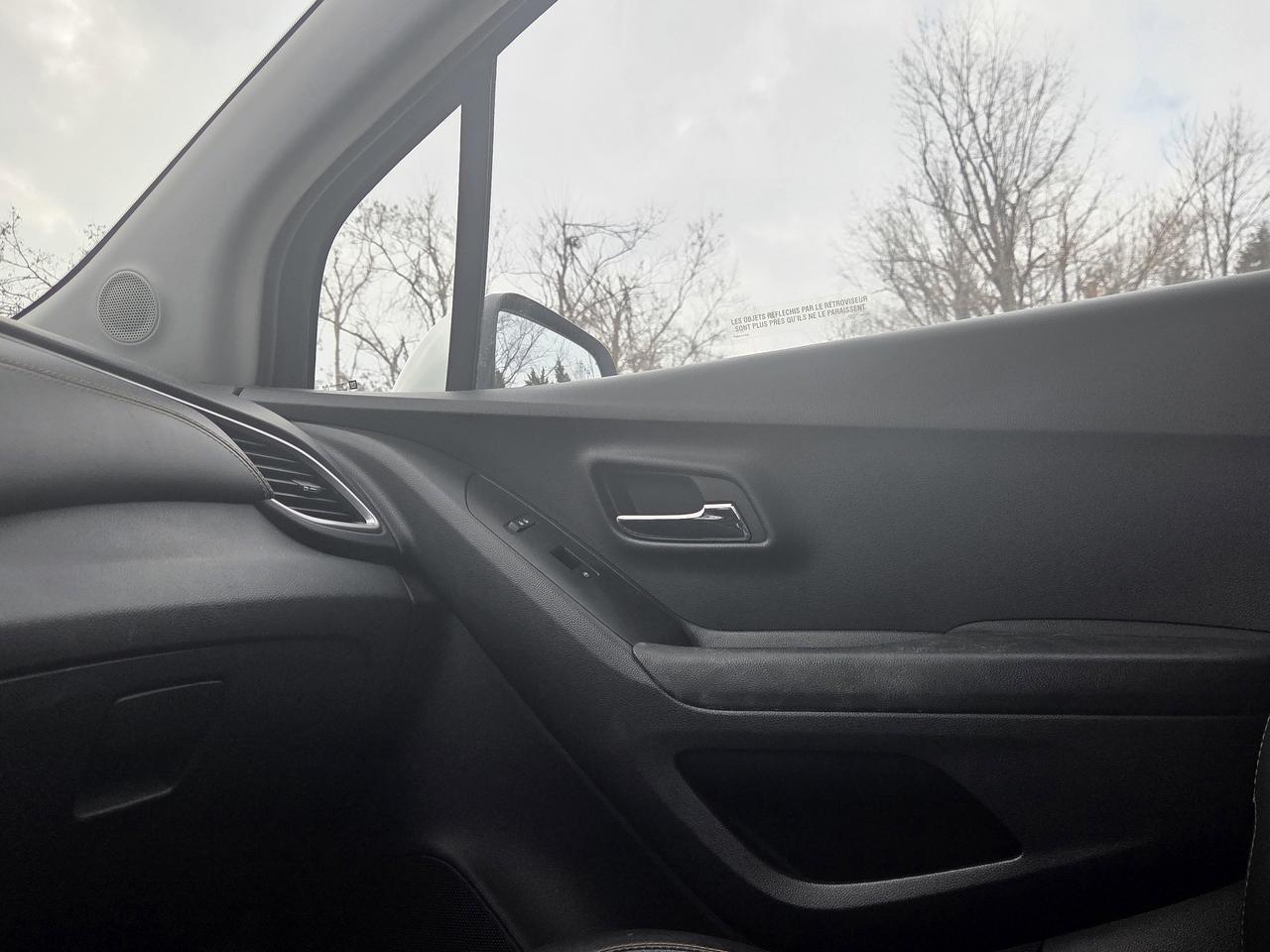 2021 Chevrolet Trax LT Photo