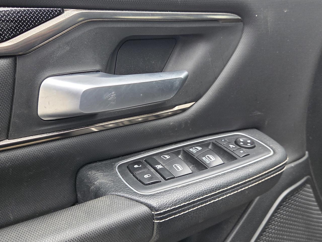 2020 RAM 1500 SPORT Photo