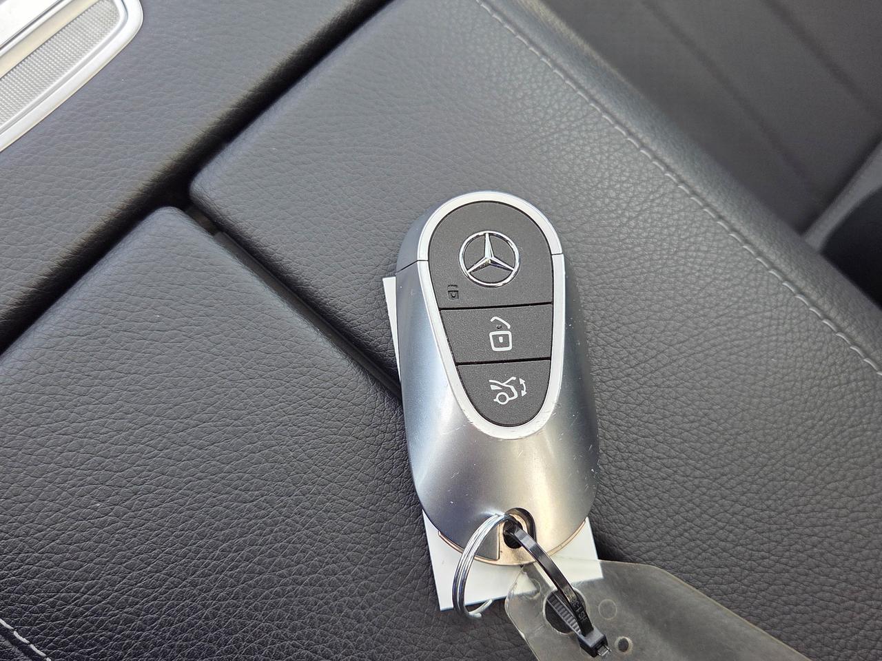 2024 Mercedes-Benz EQE 350 Photo