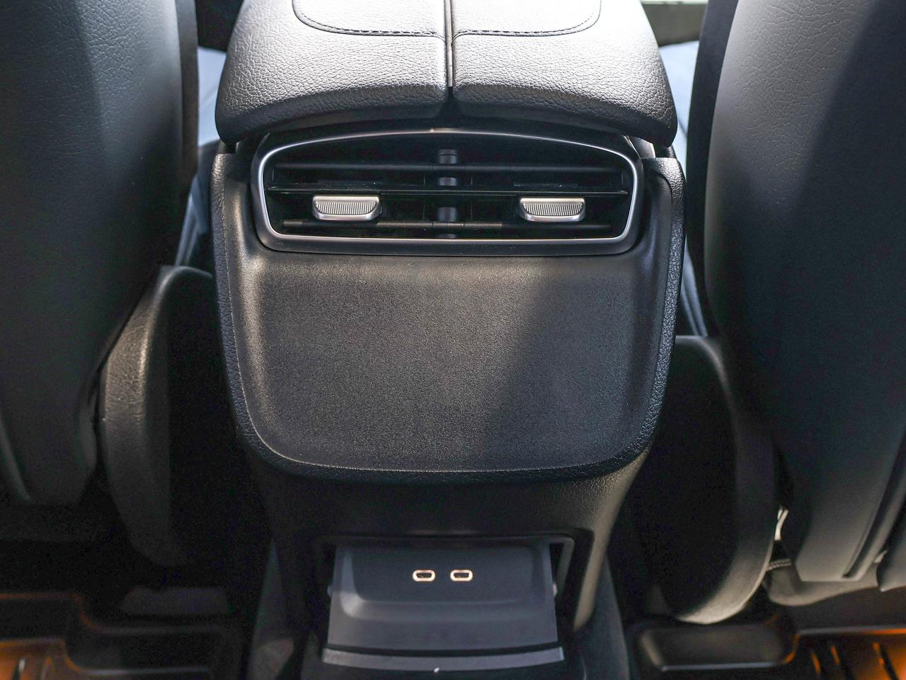 2024 Mercedes-Benz EQE 350 Photo