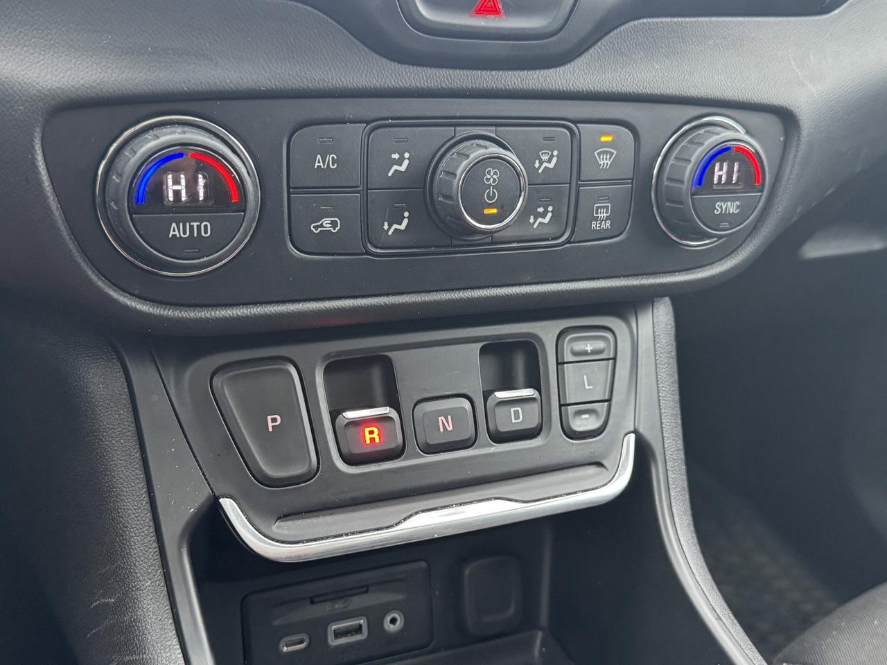 2020 GMC Terrain SLE Photo