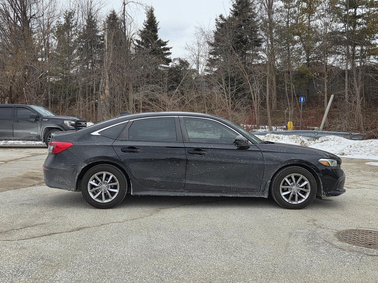 2022 Honda Civic Sedan EX Photo