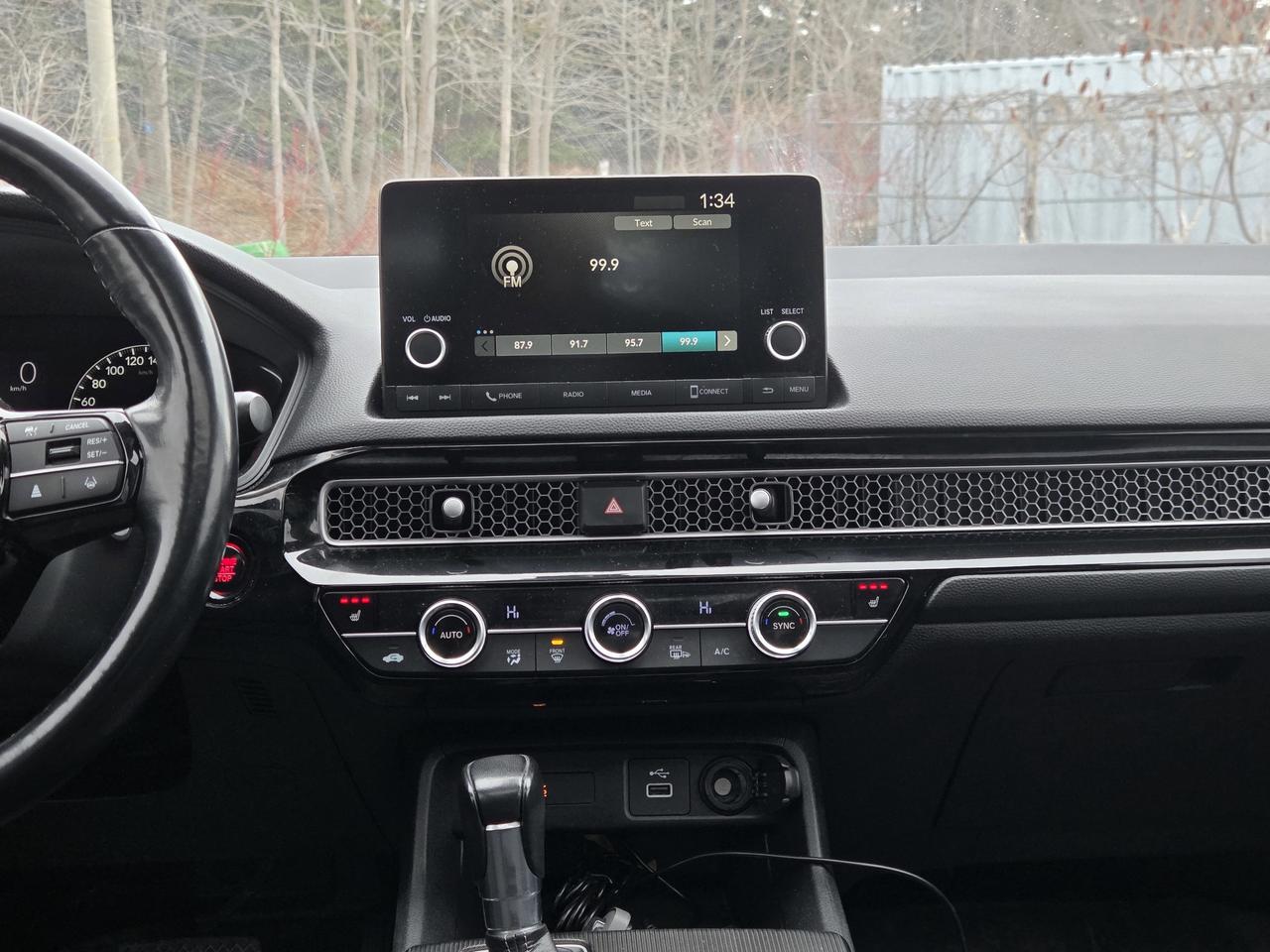 2022 Honda Civic Sedan EX Photo