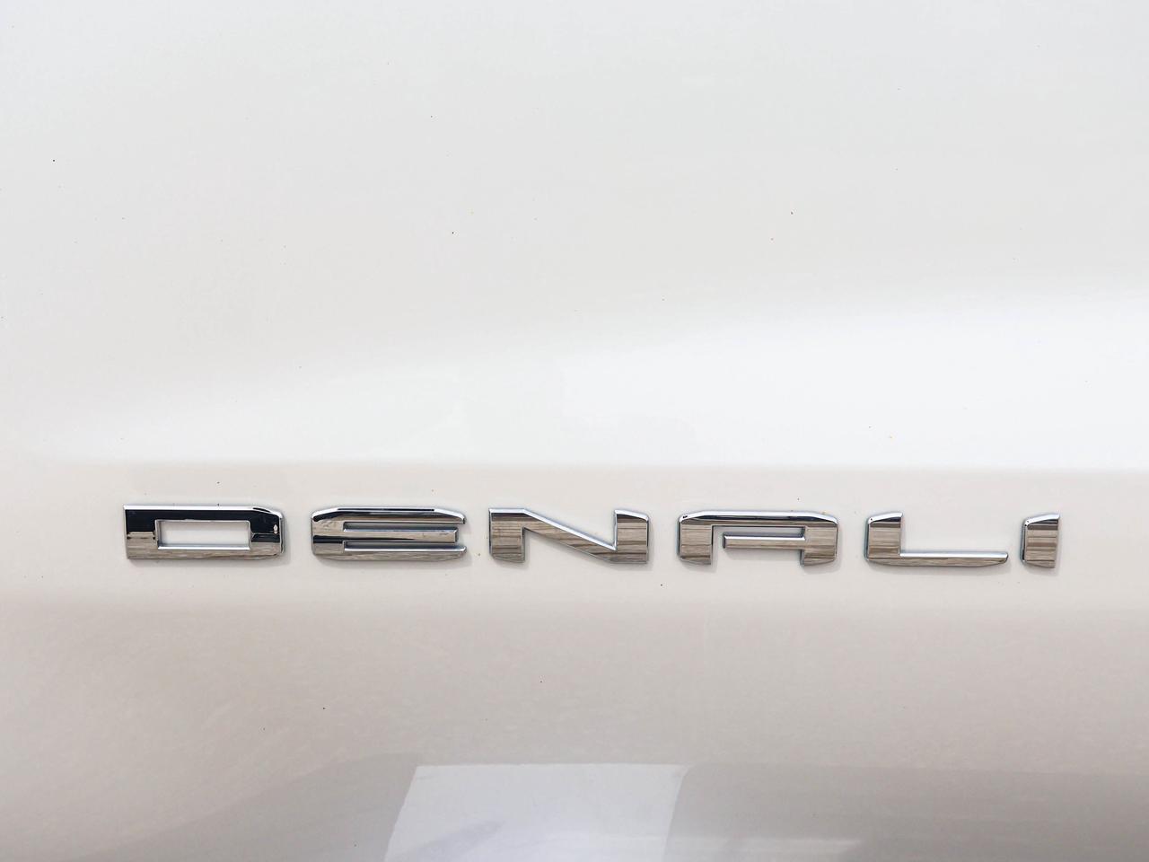 2023 GMC Sierra 1500 Denali Photo
