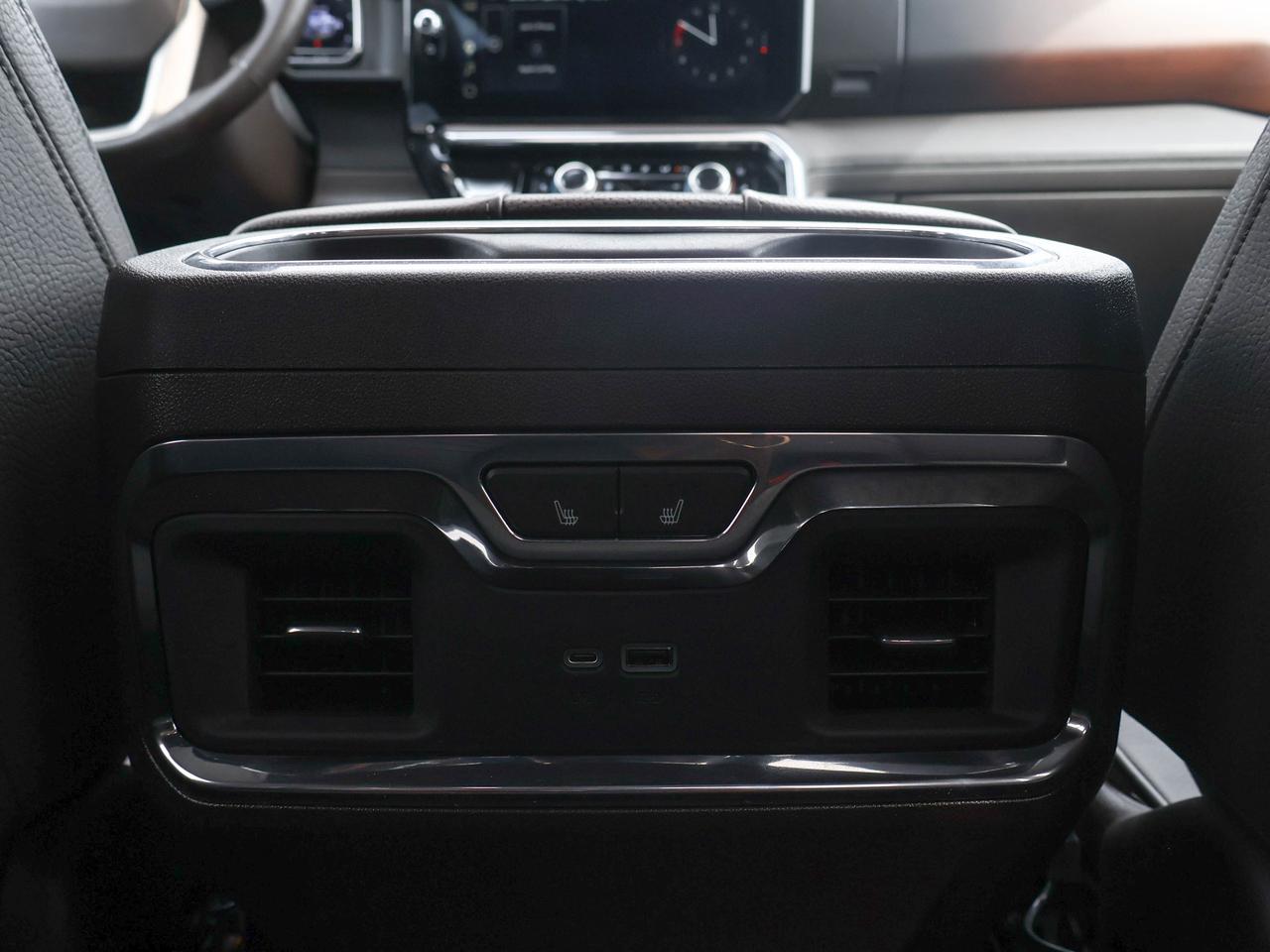 2023 GMC Sierra 1500 Denali Photo