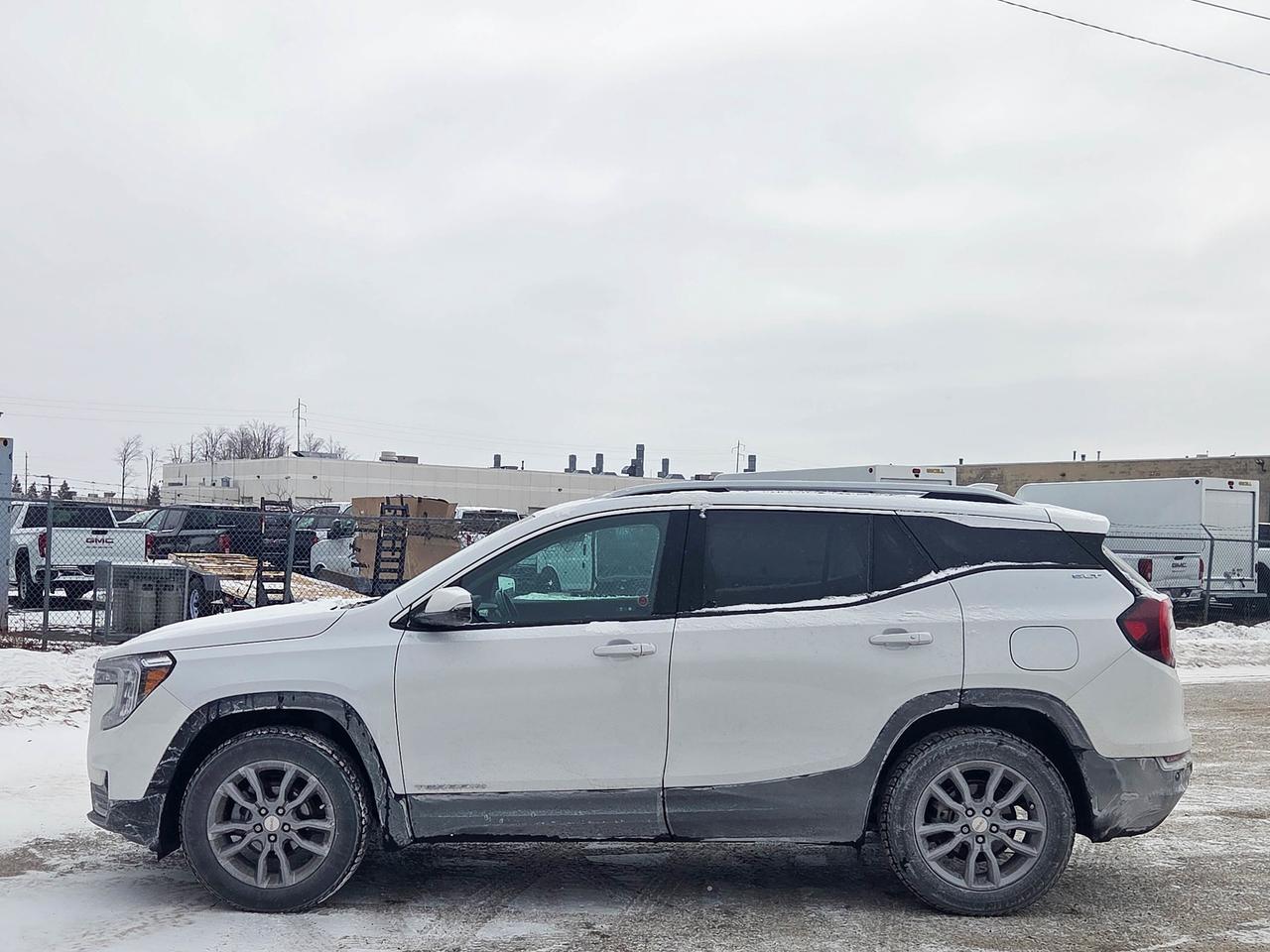 2022 GMC Terrain SLT Photo