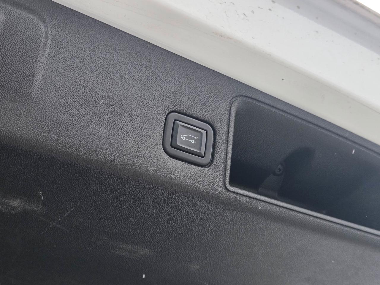 2022 GMC Terrain SLT Photo