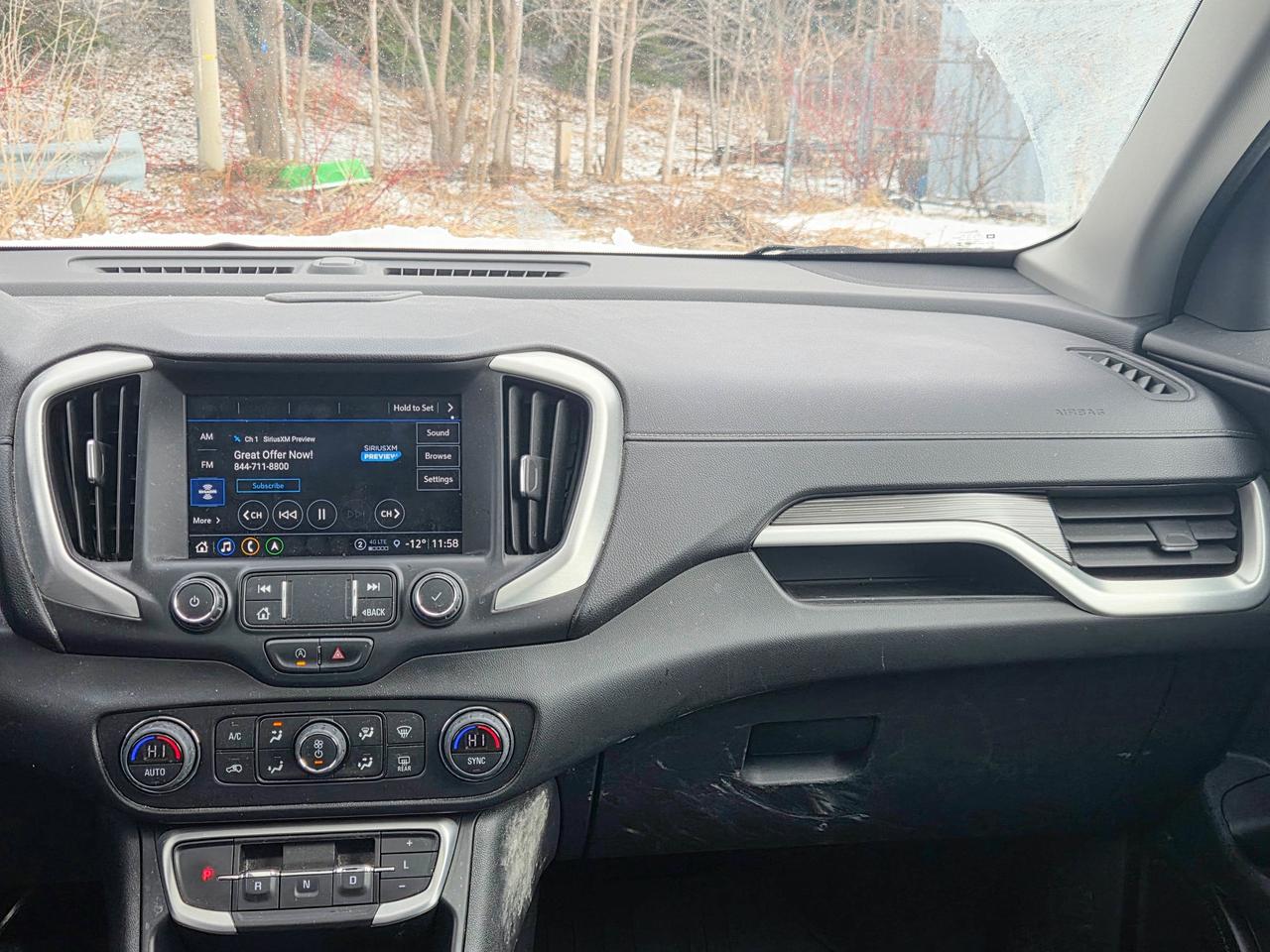 2022 GMC Terrain SLT Photo