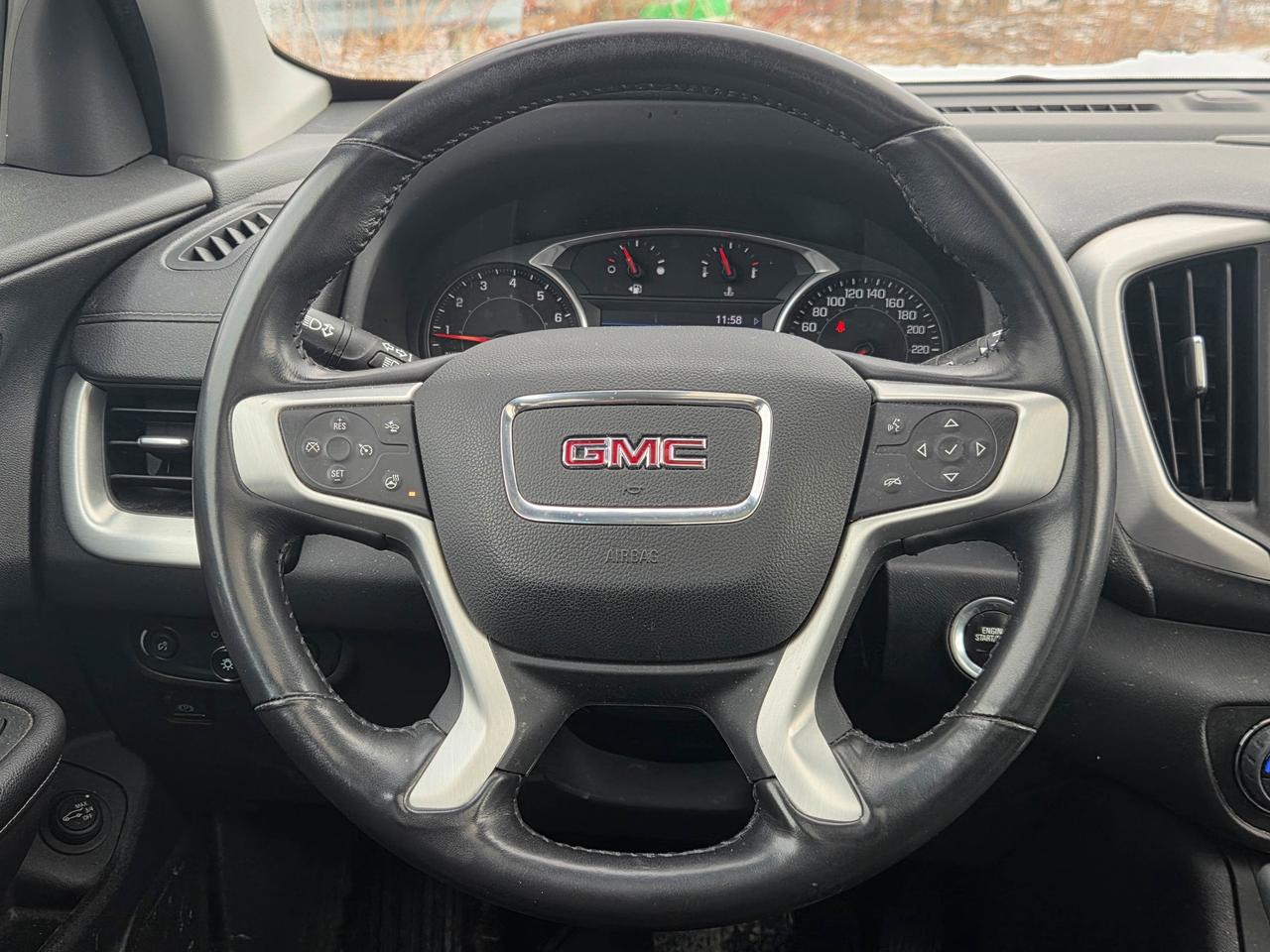 2022 GMC Terrain SLT Photo