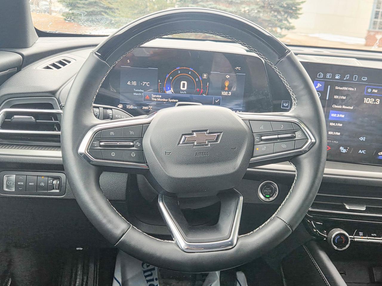 2025 Chevrolet Traverse LT Photo