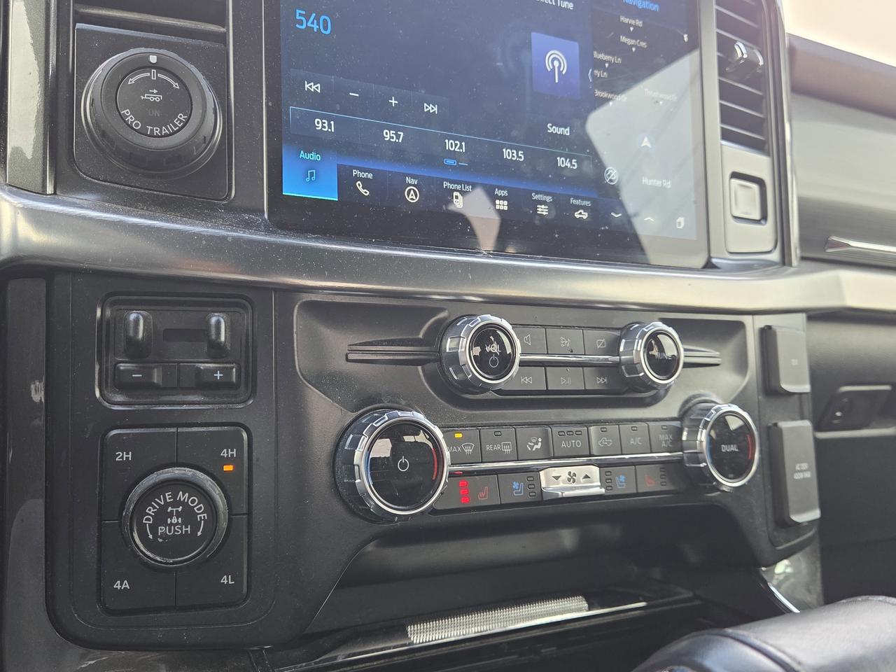 2022 Ford F-150 Lariat Photo