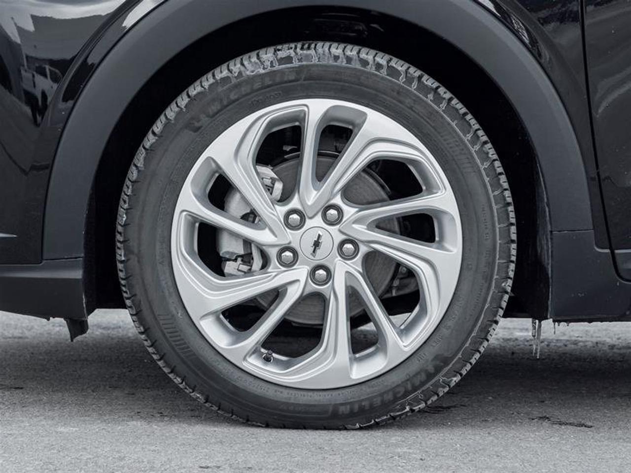 2027 Chevrolet Bolt EV LT Photo3