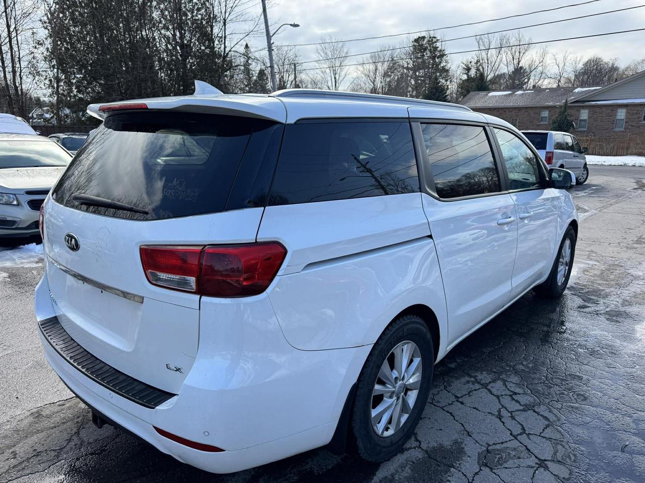 2016 Kia Sedona 4DR WGN LX Photo