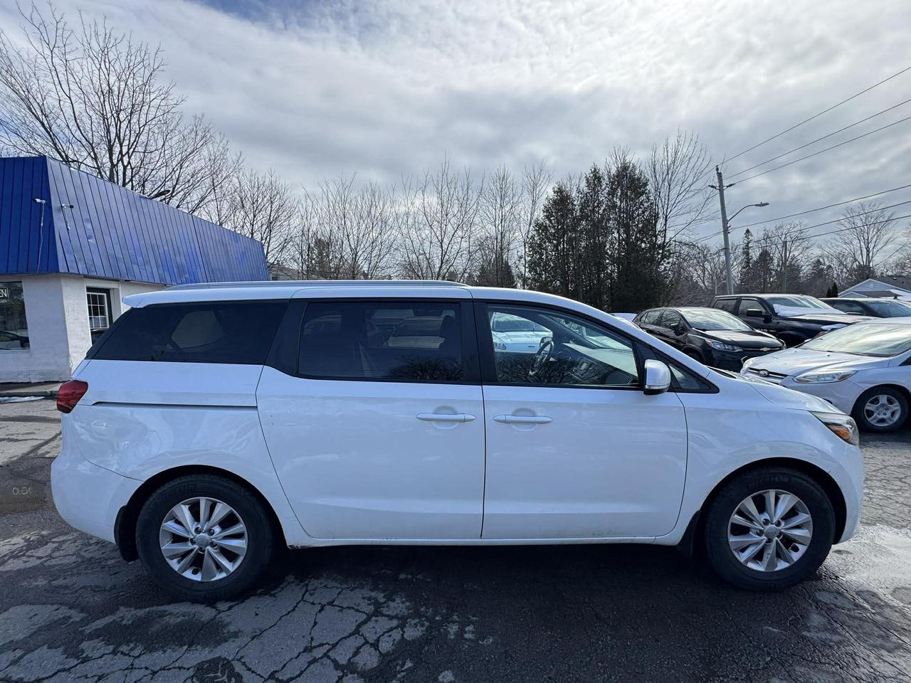 2016 Kia Sedona 4DR WGN LX Photo