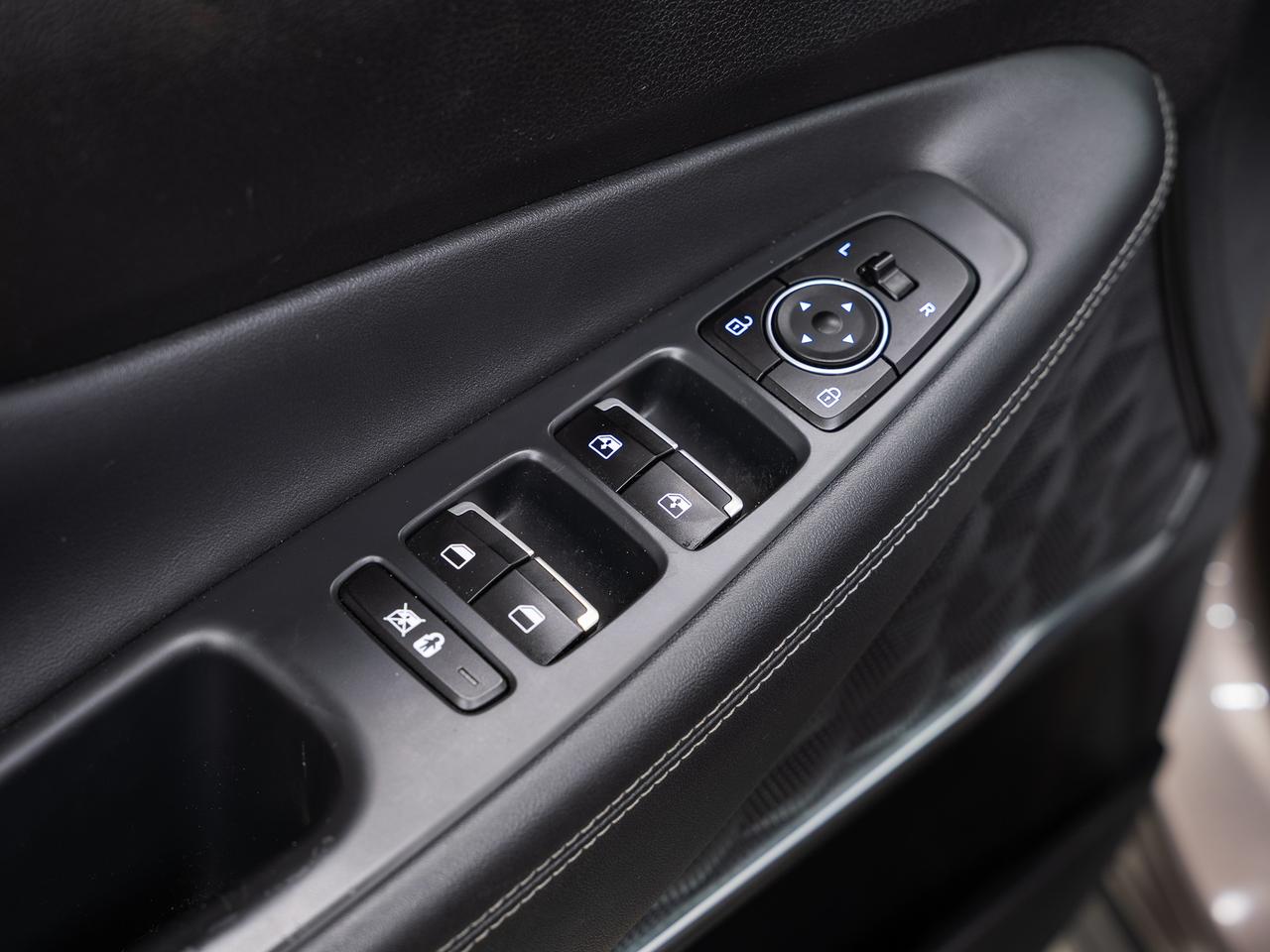 2020 Hyundai Santa Fe PREFERRED AWD | Sun&Leather Pkg | BSM | CarPlay Photo