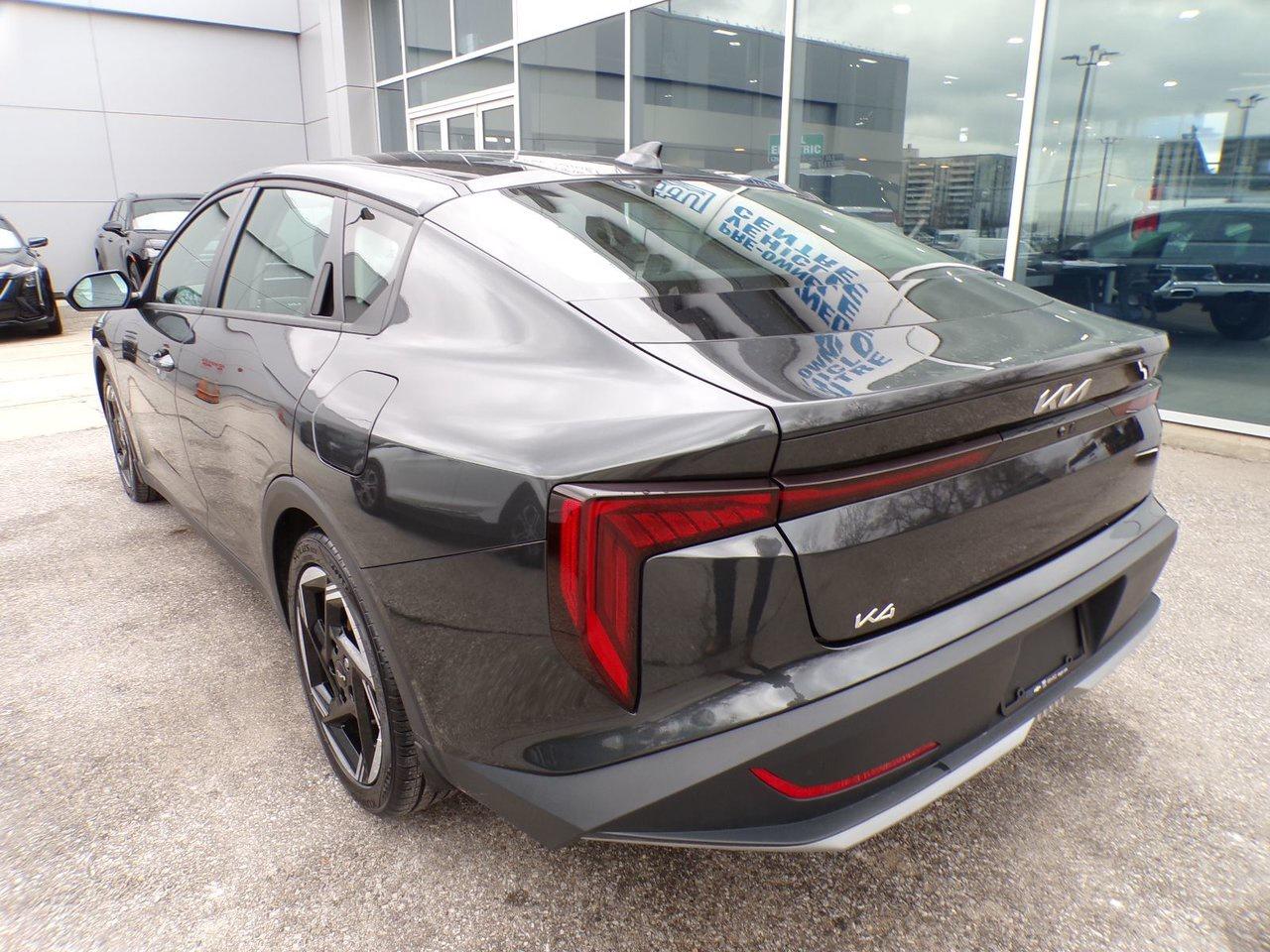 2025 Kia K4 EX FWD Photo