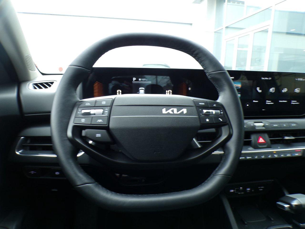 2025 Kia K4 EX FWD Photo