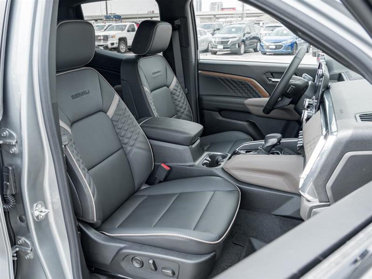 2026 GMC Canyon Denali Photo