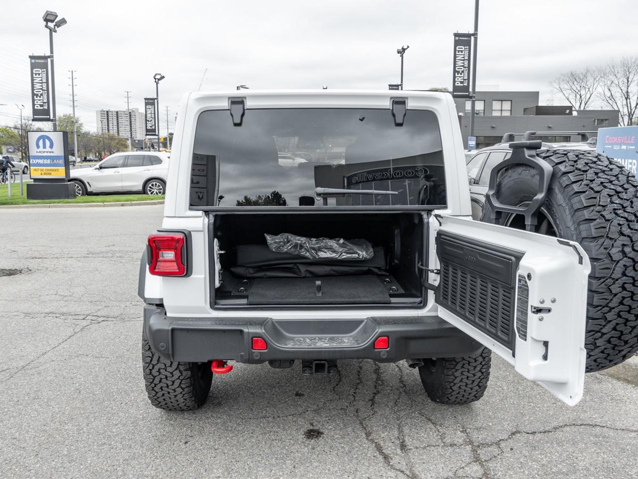 2026 Jeep Wrangler 4-Door RUBICON X Photo