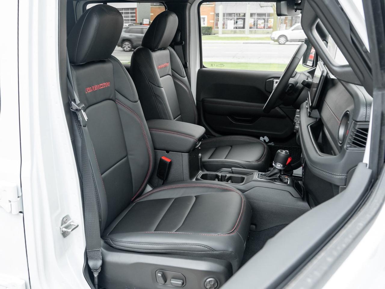 2026 Jeep Wrangler 4-Door RUBICON X Photo