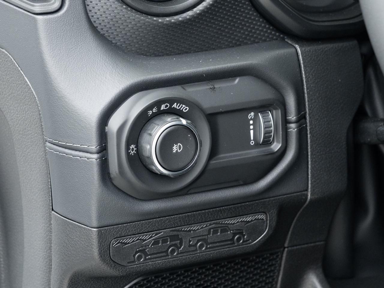 2026 Jeep Wrangler 4-Door RUBICON X Photo