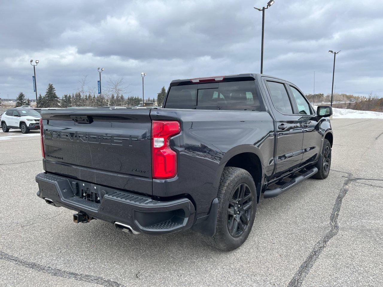 2024 Chevrolet Silverado 1500 4WD Crew Cab 147 RST Photo