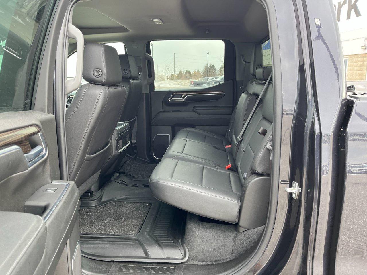 2024 Chevrolet Silverado 1500 4WD Crew Cab 147 RST Photo