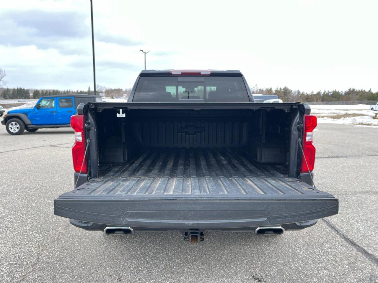 2024 Chevrolet Silverado 1500 4WD Crew Cab 147 RST Photo