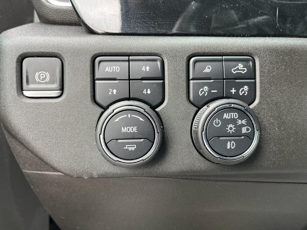 2024 Chevrolet Silverado 1500 4WD Crew Cab 147 RST Photo