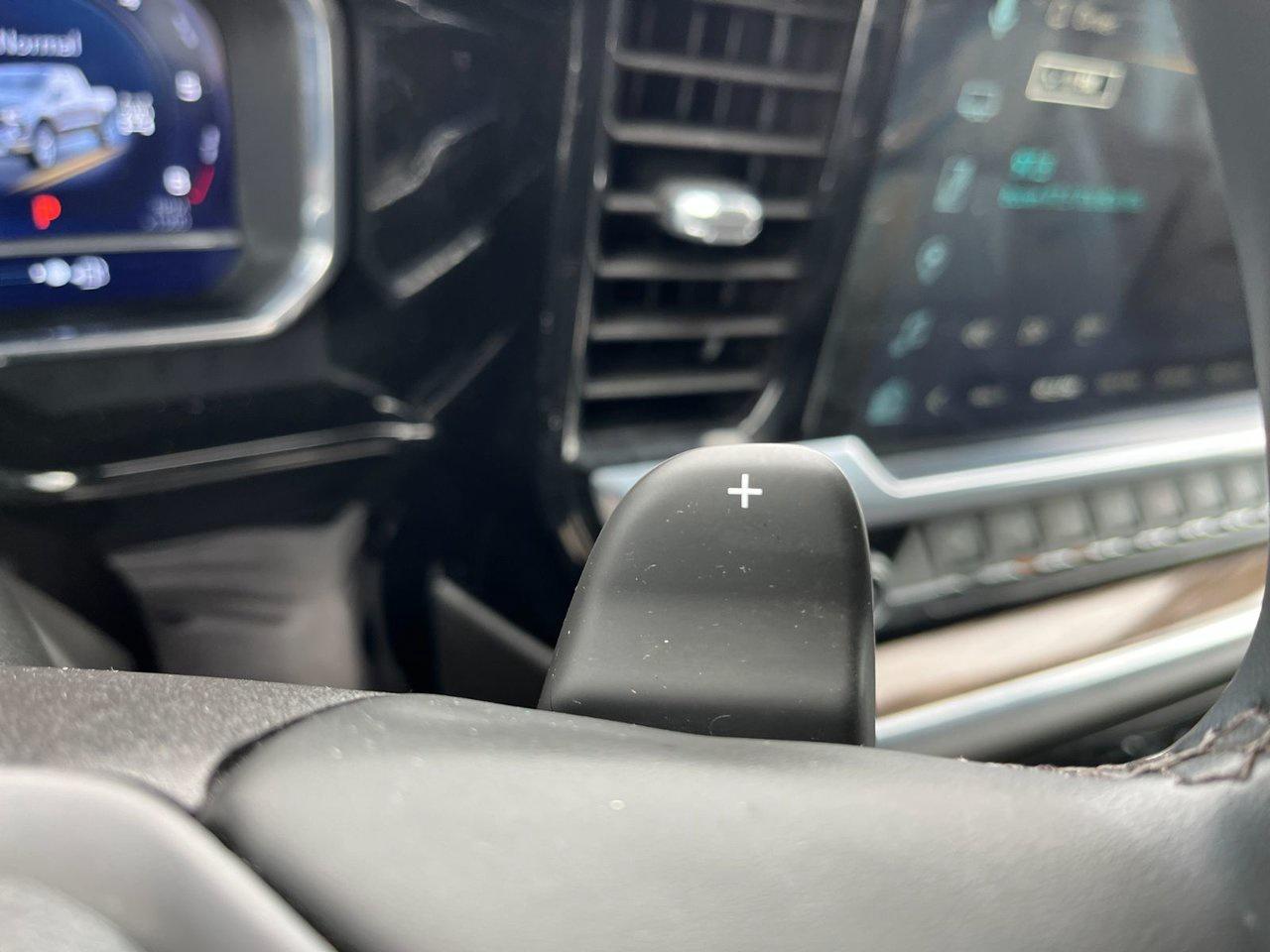 2024 Chevrolet Silverado 1500 4WD Crew Cab 147 RST Photo