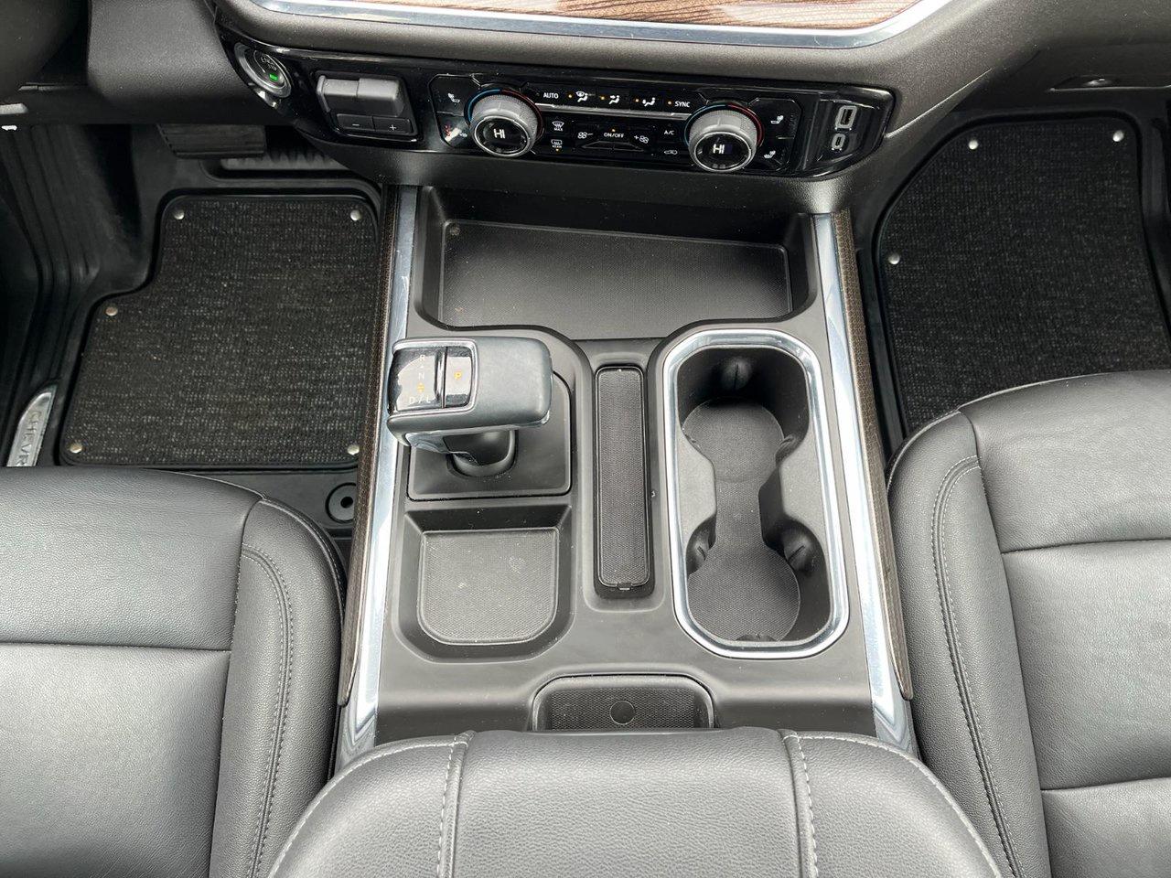 2024 Chevrolet Silverado 1500 4WD Crew Cab 147 RST Photo