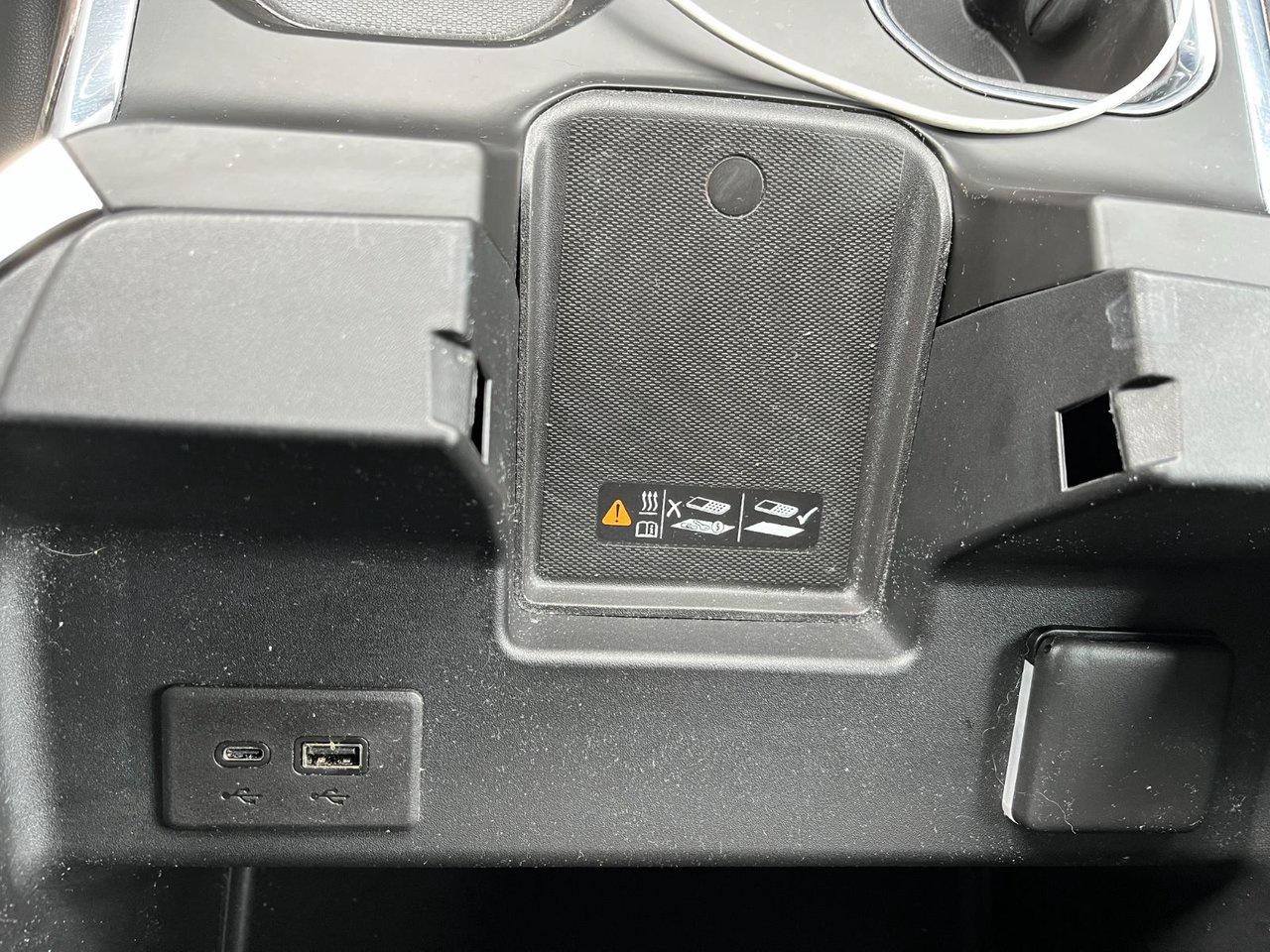 2024 Chevrolet Silverado 1500 4WD Crew Cab 147 RST Photo