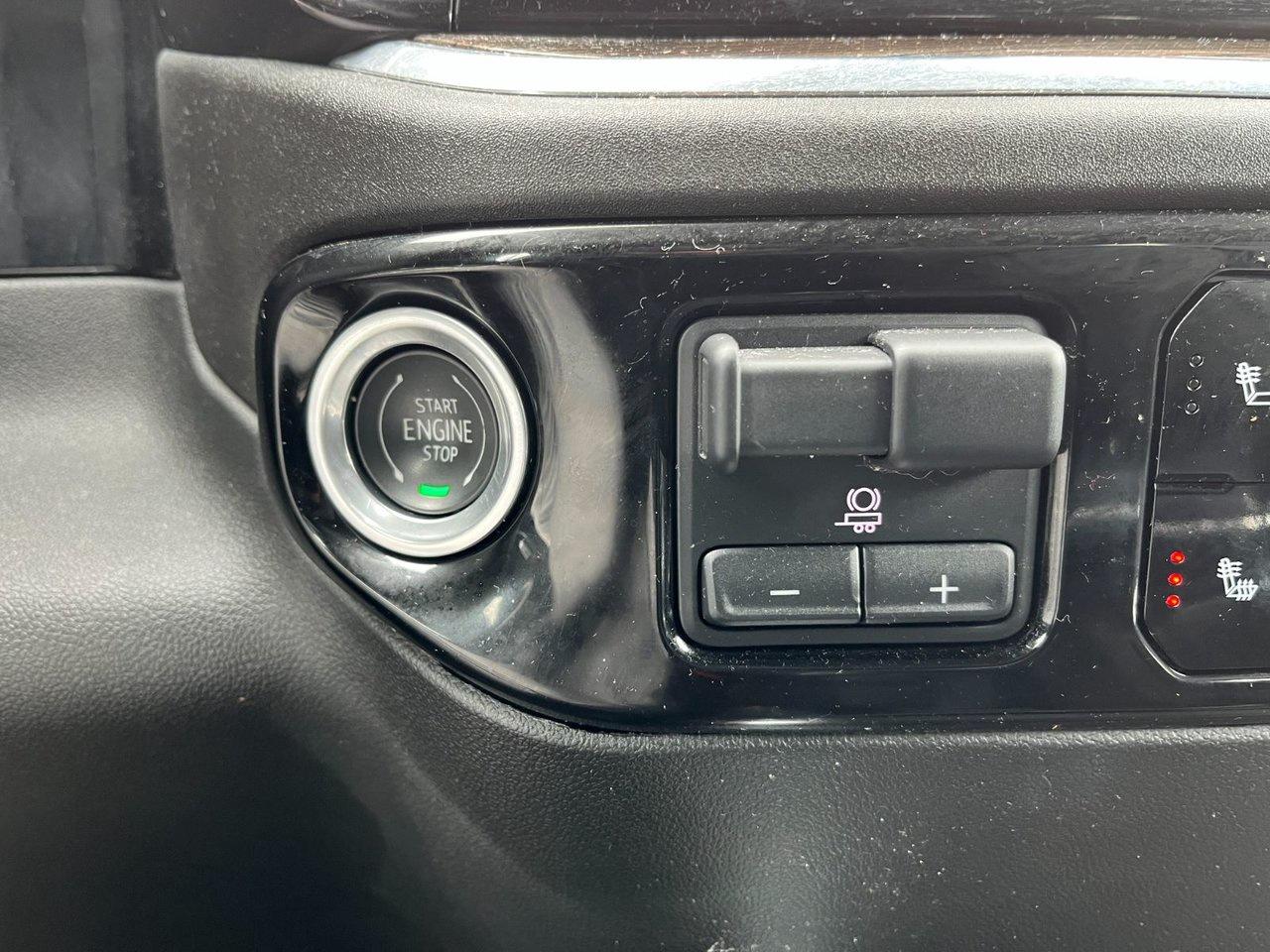 2024 Chevrolet Silverado 1500 4WD Crew Cab 147 RST Photo