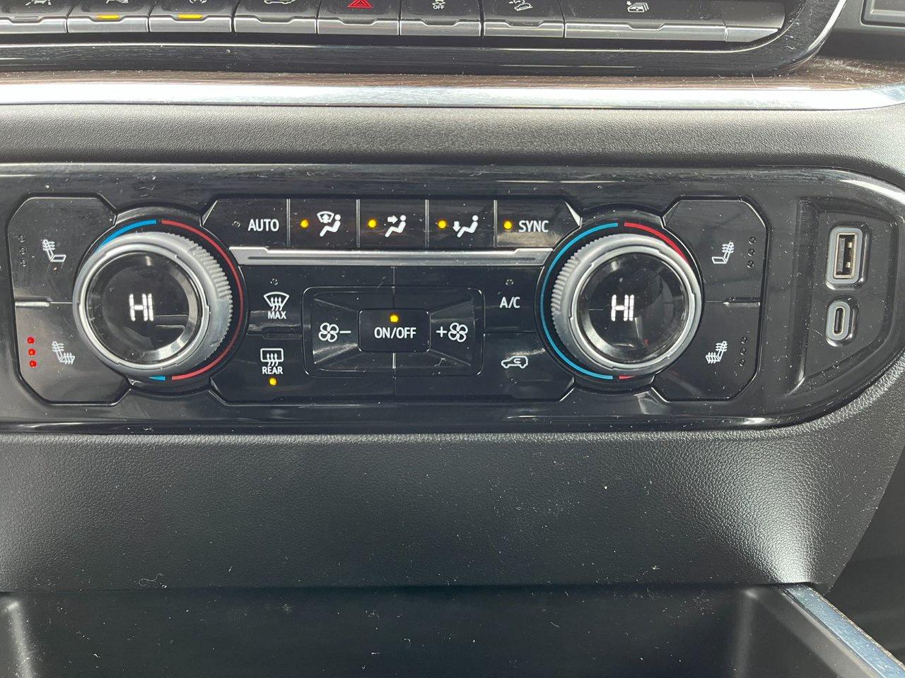 2024 Chevrolet Silverado 1500 4WD Crew Cab 147 RST Photo