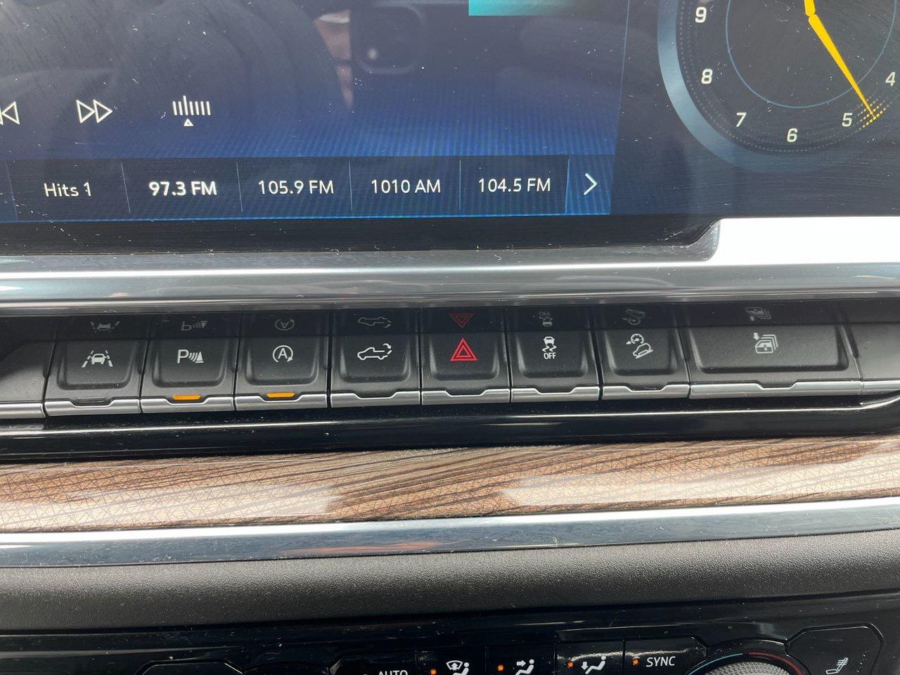 2024 Chevrolet Silverado 1500 4WD Crew Cab 147 RST Photo