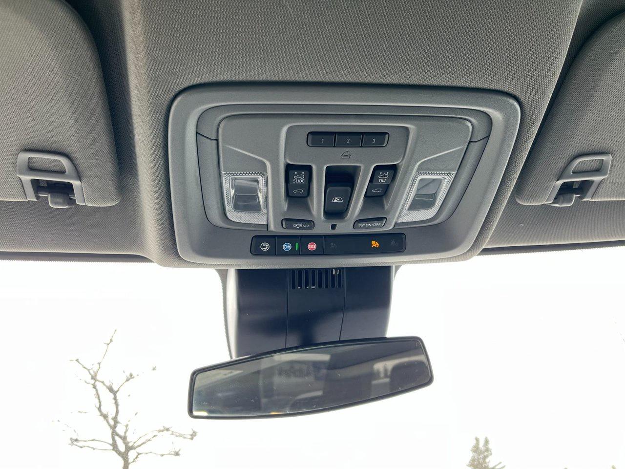 2024 Chevrolet Silverado 1500 4WD Crew Cab 147 RST Photo