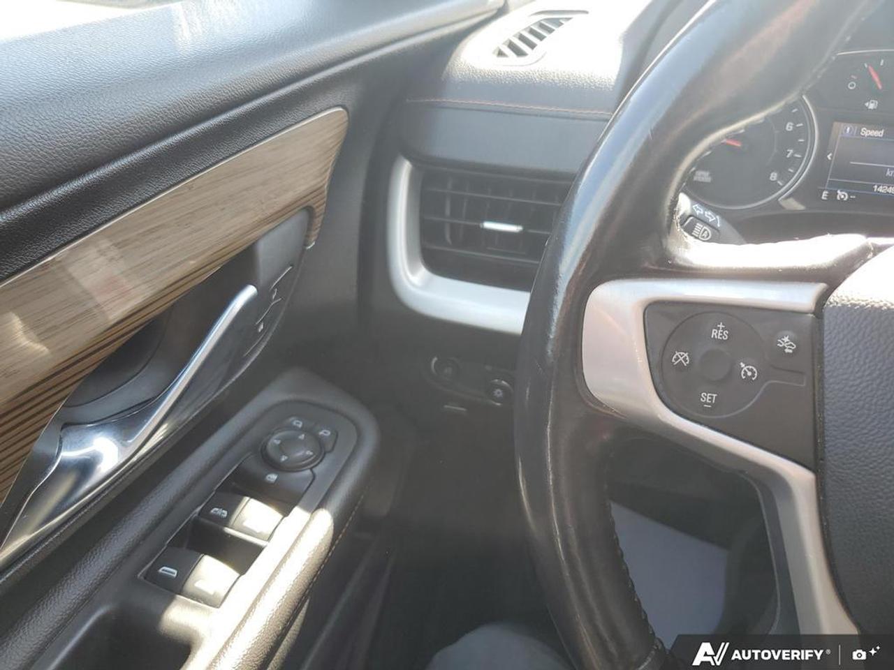 2021 GMC Terrain AWD SLE-REMOTE START-HEATED SEATS-REVERSE CAMERA Photo