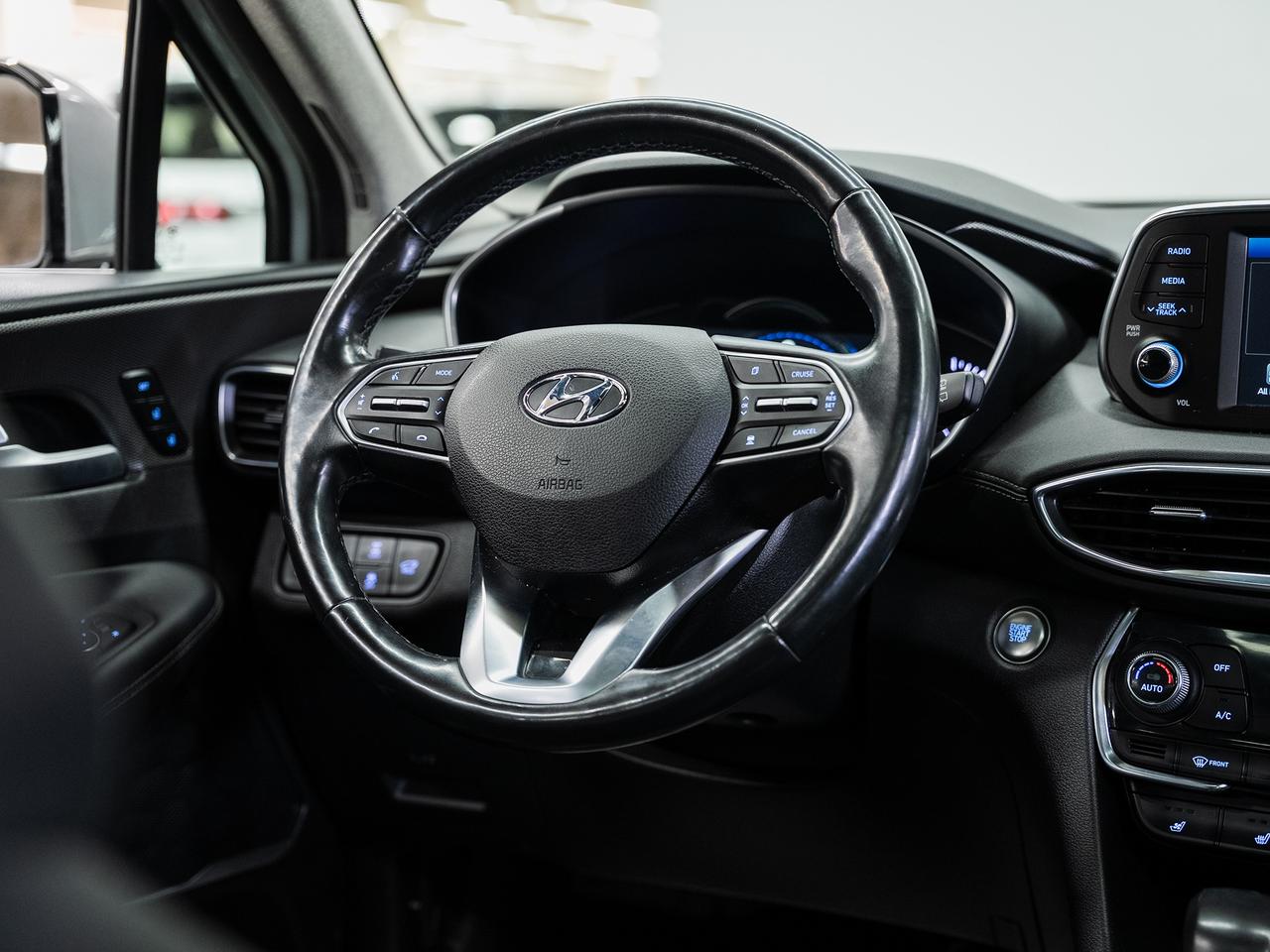 2020 Hyundai Santa Fe LUXURY AWD | Sunroof | Leather | ACC | CarPlay Photo