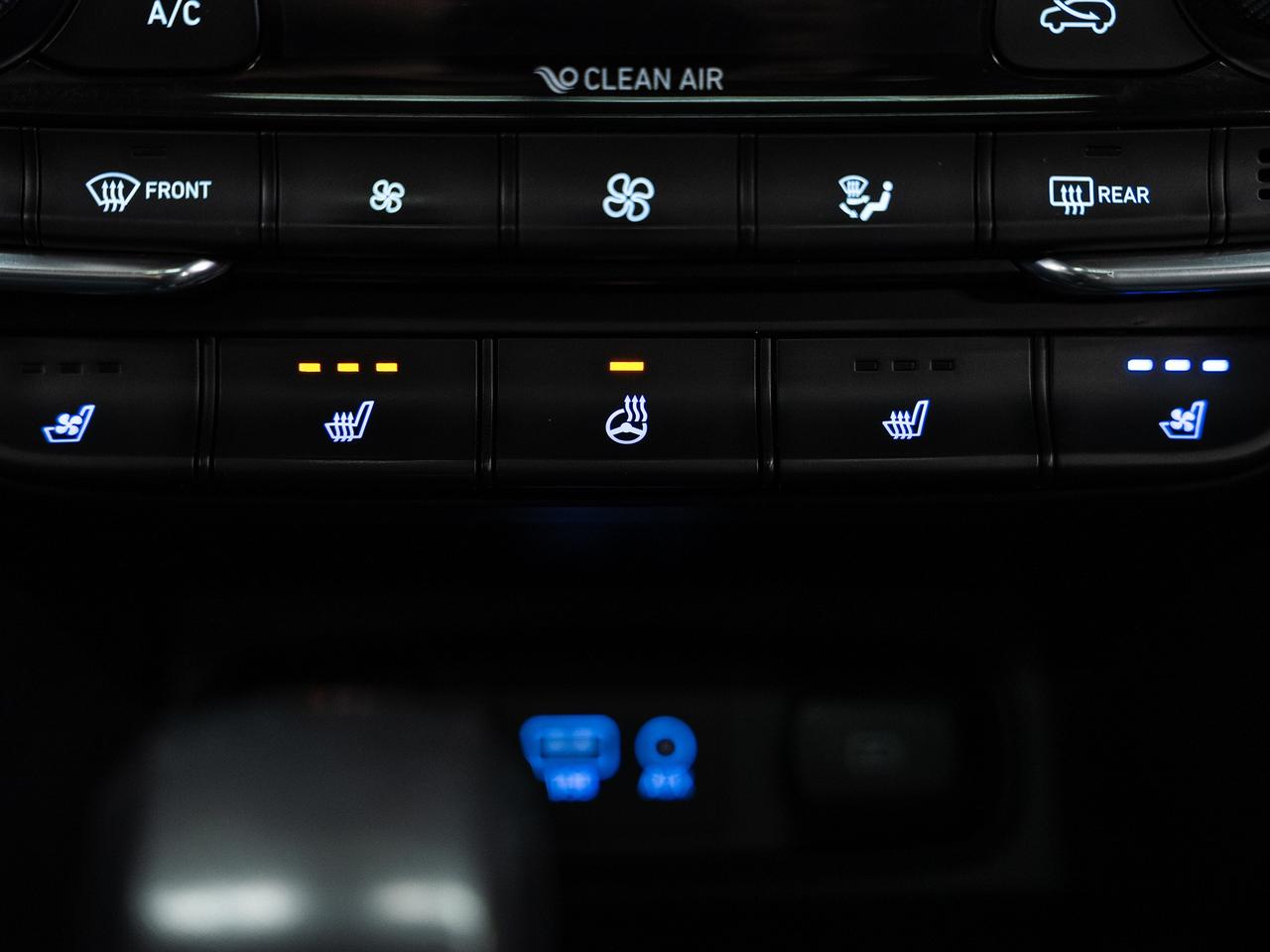 2020 Hyundai Santa Fe LUXURY AWD | Sunroof | Leather | ACC | CarPlay Photo